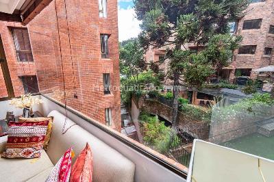 Apartamento de 3 alcobas en venta en Los Rosales, Bogotá, 162 m² · foto 8 de 15