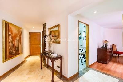 Apartamento de 3 alcobas en venta en Los Rosales, Bogotá, 162 m² · foto 9 de 15