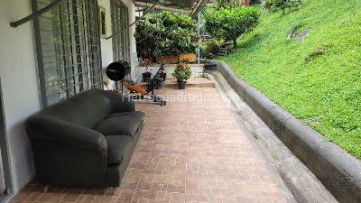 Casa de 3 alcobas en venta en Calambeo, Ibagué, 180 m² · foto 3 de 20