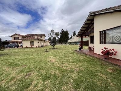 Casa de 4 alcobas en venta en La Arboleda Guaymaral, Bogotá, 350 m² · foto 5 de 20