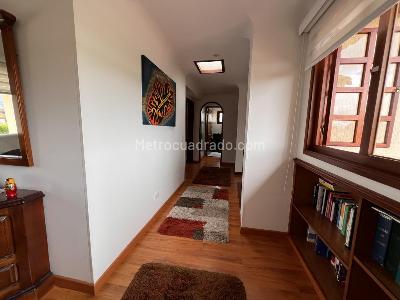 Casa de 4 alcobas en venta en La Arboleda Guaymaral, Bogotá, 350 m² · foto 13 de 20