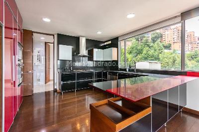 Apartamento de 3 alcobas en venta en El Refugio Chapinero, Bogotá, 286 m² · foto 7 de 20