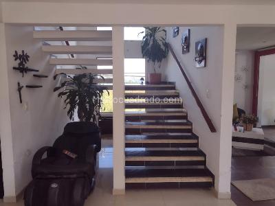 Casa de 4 alcobas en venta en Aparco, Ibagué, 440 m² · foto 19 de 20