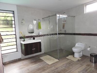 Casa de 3 alcobas en venta en Cañon Del Combeima, Ibagué, 320 m² · foto 20 de 20
