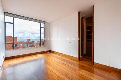 Apartamento de 3 alcobas en venta en Los Rosales, Bogotá, 291 m² · foto 15 de 20