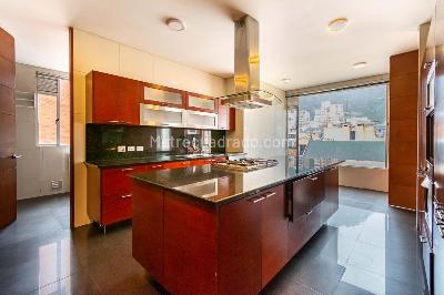 Apartamento de 3 alcobas en venta en Los Rosales, Bogotá, 291 m² · foto 20 de 20