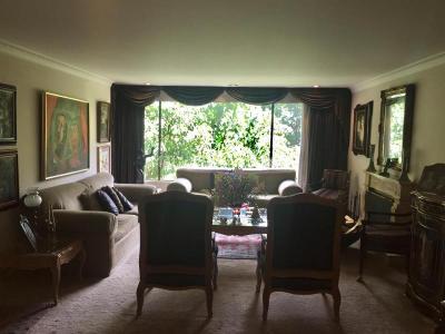 Apartamento de 3 alcobas en venta en Chico Reservado, Bogotá, 246 m² · foto 2 de 19