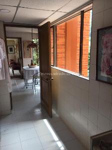 Apartamento de 3 alcobas en venta en Chico Reservado, Bogotá, 246 m² · foto 8 de 19