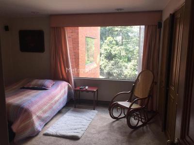 Apartamento de 3 alcobas en venta en Chico Reservado, Bogotá, 246 m² · foto 11 de 19