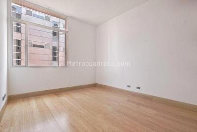Apartamento de 3 alcobas en venta en El Virrey Ultima Etapa, Bogotá, 225 m² · foto 11 de 16