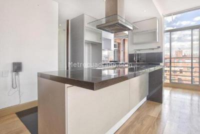 Apartamento de 3 alcobas en venta en El Virrey Ultima Etapa, Bogotá, 225 m² · foto 15 de 16