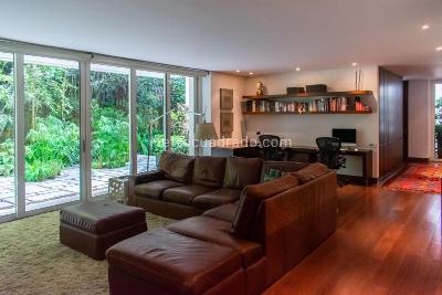 Apartamento de 3 alcobas en venta en Los Rosales, Bogotá, 363 m² · foto 3 de 20