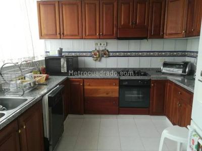 Apartamento en venta en Los Rosales, Bogotá · foto 18 de 19