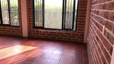 Casa de 3 alcobas en venta en Aparco, Ibagué, 366 m² · foto 12 de 20