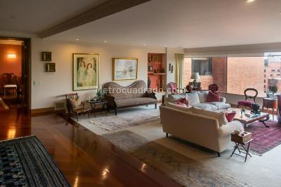 Apartamento de 4 alcobas en venta en Los Rosales, Bogotá, 420 m² · foto 10 de 20