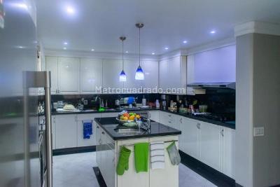 Apartamento de 4 alcobas en venta en Los Rosales, Bogotá, 420 m² · foto 15 de 20