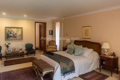 Apartamento de 4 alcobas en venta en Los Rosales, Bogotá, 420 m² · foto 17 de 20