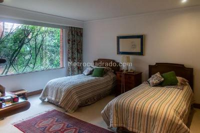 Apartamento de 4 alcobas en venta en Los Rosales, Bogotá, 420 m² · foto 18 de 20