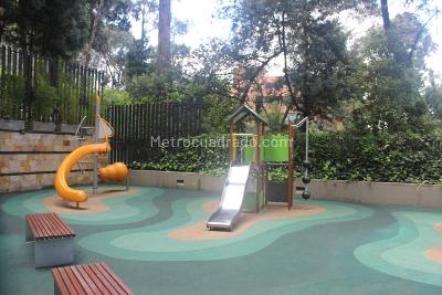 Apartamento de 3 alcobas en venta en Los Rosales, Bogotá, 373 m² · foto 17 de 18
