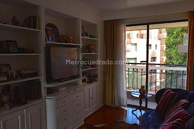 Apartamento de 3 alcobas en venta en Los Rosales, Bogotá, 262 m² · foto 7 de 13