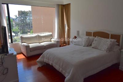 Apartamento de 3 alcobas en venta en Los Rosales, Bogotá, 262 m² · foto 9 de 13