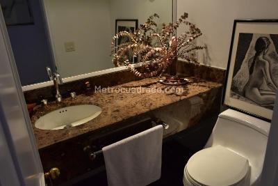 Apartamento de 3 alcobas en venta en Los Rosales, Bogotá, 262 m² · foto 13 de 13