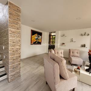 Casa de 3 alcobas en venta en Calambeo, Ibagué, 250 m² · foto 4 de 20