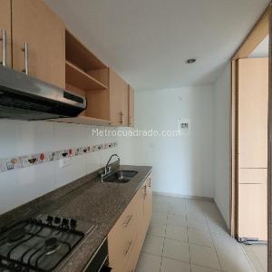 Apartamento de 3 alcobas en venta en La Floresta, Ibagué, 90 m² · foto 9 de 20