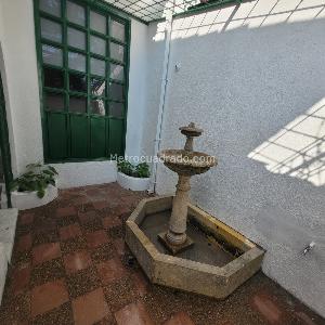 Casa de 3 alcobas en venta en Cadiz, Ibagué, 278 m² · foto 3 de 20