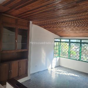 Casa de 3 alcobas en venta en Cadiz, Ibagué, 278 m² · foto 8 de 20