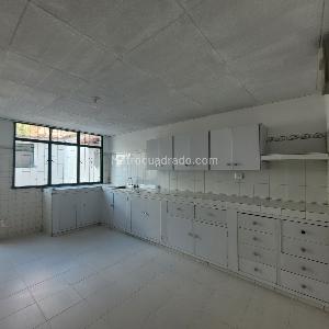 Casa de 3 alcobas en venta en Cadiz, Ibagué, 278 m² · foto 12 de 20