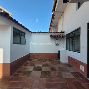 Casa de 3 alcobas en venta en Cadiz, Ibagué, 278 m² · foto 16 de 20