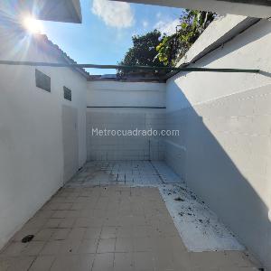 Casa de 3 alcobas en venta en Cadiz, Ibagué, 278 m² · foto 19 de 20