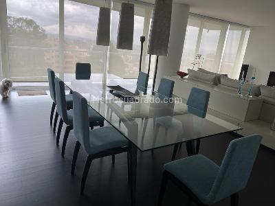 Apartamento de 3 alcobas en venta en Los Rosales, Bogotá, 363 m² · foto 3 de 18