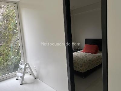 Apartamento de 3 alcobas en venta en Los Rosales, Bogotá, 363 m² · foto 13 de 18