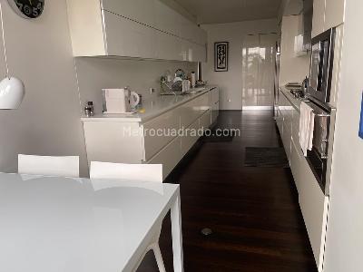 Apartamento de 3 alcobas en venta en Los Rosales, Bogotá, 363 m² · foto 15 de 18