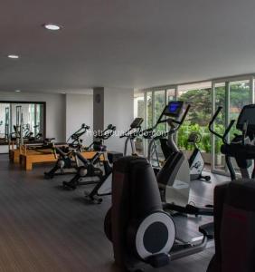 Apartamento de 3 alcobas en venta en Los Rosales, Bogotá, 363 m² · foto 18 de 18