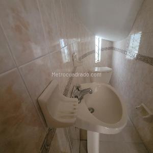 Casa de 4 alcobas en arriendo en San Simon Parte Alta, Ibagué, 186 m² · foto 5 de 20