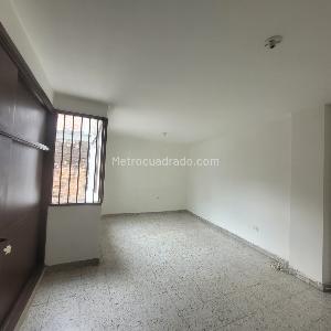 Casa de 4 alcobas en arriendo en San Simon Parte Alta, Ibagué, 186 m² · foto 11 de 20