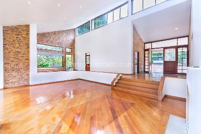 Casa de 5 alcobas en venta en Cerros De Suba (Localidad De Suba), Bogotá, 659 m² · foto 4 de 20