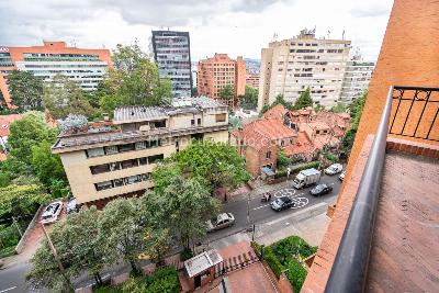 Apartamento de 3 alcobas en venta en Los Rosales, Bogotá, 426 m² · foto 7 de 20