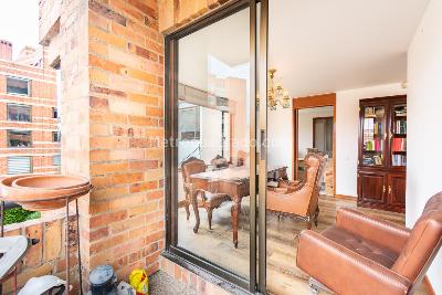 Apartamento de 3 alcobas en venta en Los Rosales, Bogotá, 170 m² · foto 6 de 18