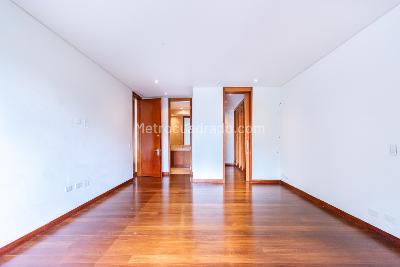 Apartamento de 3 alcobas en venta en Chico Reservado, Bogotá, 247 m² · foto 7 de 20