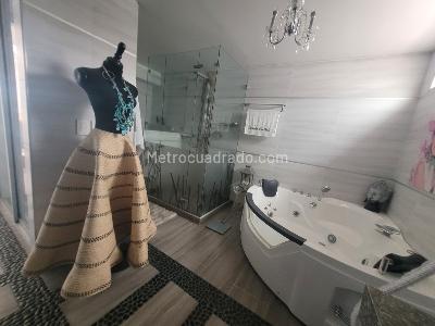 Apartamento de 3 alcobas en venta en Rincon Del Vergel, Ibagué, 260 m² · foto 19 de 20