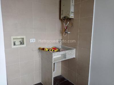Apartamento de 3 alcobas en venta en La Pola, Ibagué, 125 m² · foto 10 de 20