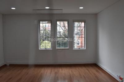 Casa de 5 alcobas en venta en La Soledad, Bogotá, 500 m² · foto 12 de 20