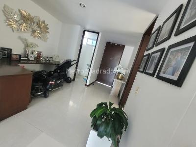 Apartamento de 3 alcobas en venta en La Pola, Ibagué, 128 m² · foto 3 de 20