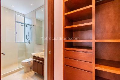 Apartamento en venta en Los Rosales, Bogotá · foto 7 de 16
