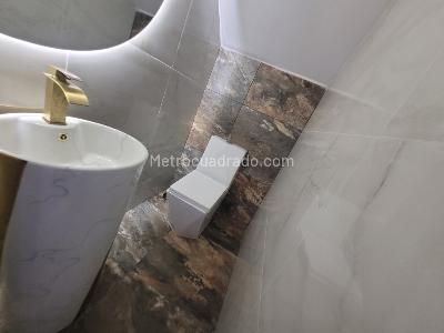 Casa de 4 alcobas en venta en Aparco, Ibagué, 295 m² · foto 6 de 20
