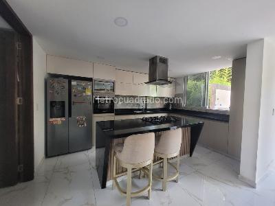 Casa de 4 alcobas en venta en Aparco, Ibagué, 295 m² · foto 7 de 20
